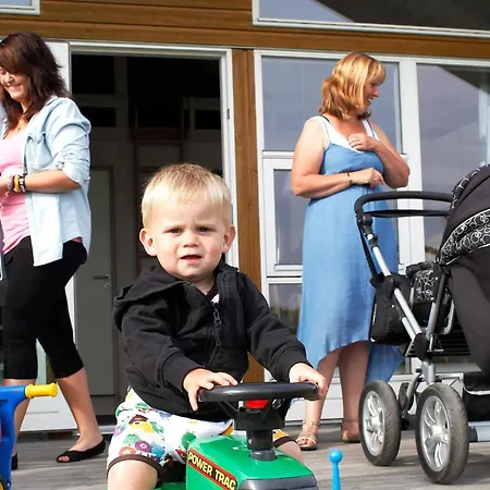 6 Person In Skærbæk