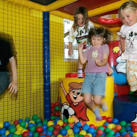 6 Person In * Skærbæk